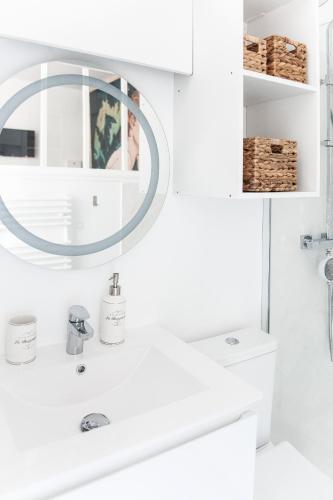 Photo de la galerie de l'établissement BLUE COCOON : hypercentre, plages, WIFI, à Biarritz