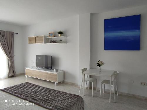 BenalSuite estudio, piscina y playa en BenalBeach, Benalmadena