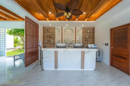 Kjøkken eller kjøkkenkrok på Poonsiri Varich Pool Villa Aonang