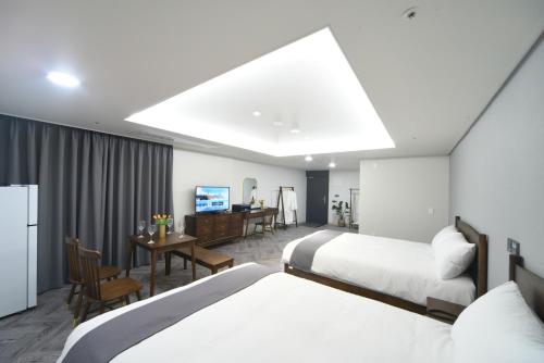 Gallery image of Haeundae Central Hotel in Busan