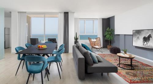Χώρος καθιστικού στο Sea Executive Suites