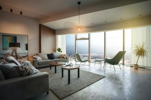 Гостиная зона в In The Sky - Apartamenty w Sky Tower