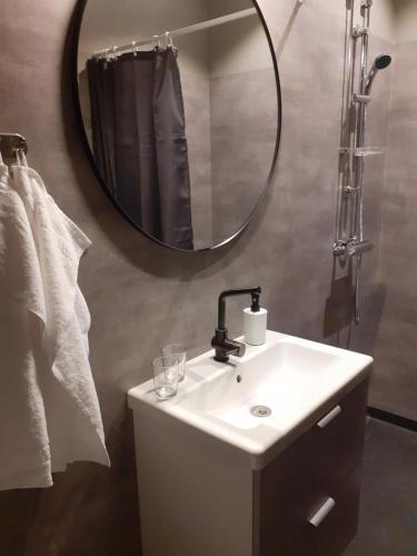 Ett badrum på Hotell Greven