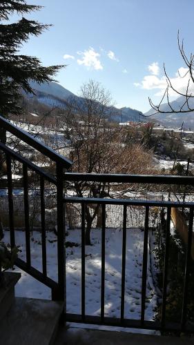 別荘から撮影された、または一般的な山の景色