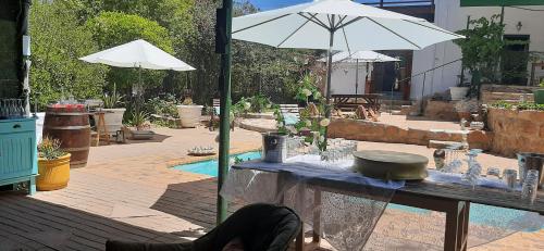 Rosenhof Studio Apartmentにあるレストランまたは飲食店