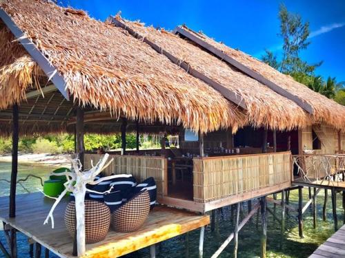 Gallery image of TABARI DIVE LODGE in Pulau Mansuar