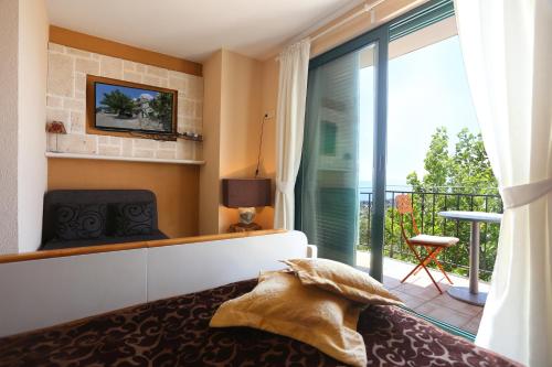 Idyllic villa Marieta with private pool, unforgettable view and free parking