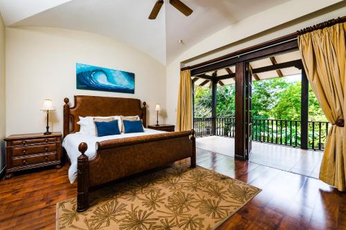 Tempat tidur dalam kamar di Dream House in prestigious Hacienda Pinilla