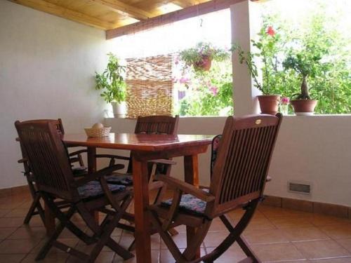 Patio alebo iná vonkajšia časť ubytovania Studio Apartment in Hvar Town with Terrace, Air Conditioning, Wi-Fi, Dishwasher (4858-3)