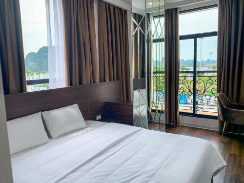 Katil atau katil-katil dalam bilik di Minh Phong Hotel Ha Long