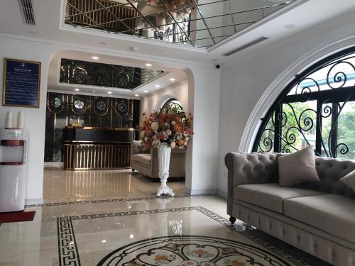 Ruang duduk di Minh Phong Hotel Ha Long