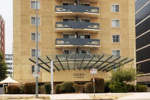 Budova, kde se aparthotel nachází