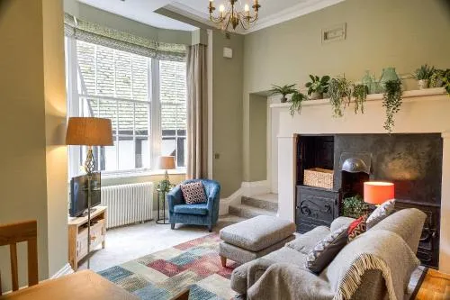 2 Rowntree House photo 1