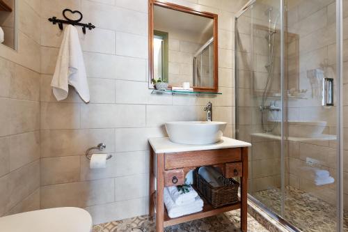 Koupelna v ubytování Tourist Boutique Hotel