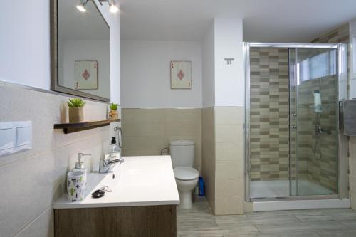 Modern Apt with Pool - Yumbo & Beach photo 3