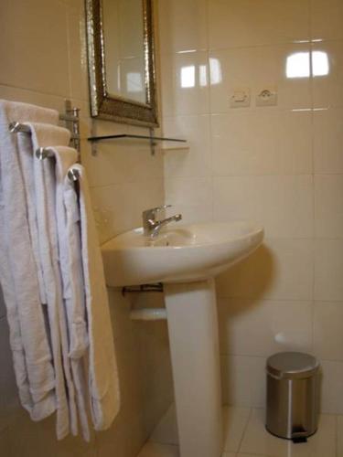 Koupelna v ubytování Auberge Amellagou