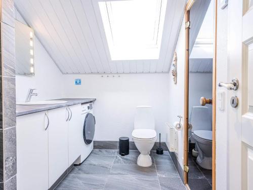 Koupelna v ubytování Holiday home Oksbøl LVII