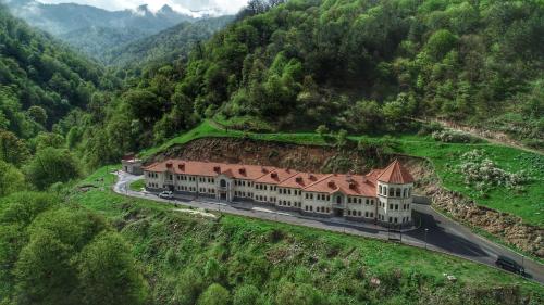 Vanatun Monastery Stay