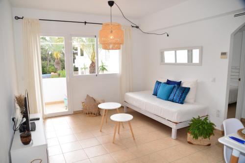 Gallery image of Apartamentos CostaMar 1; Apartamento nº11 in Es Pujols