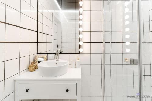 Bilik mandi di Apartament Black