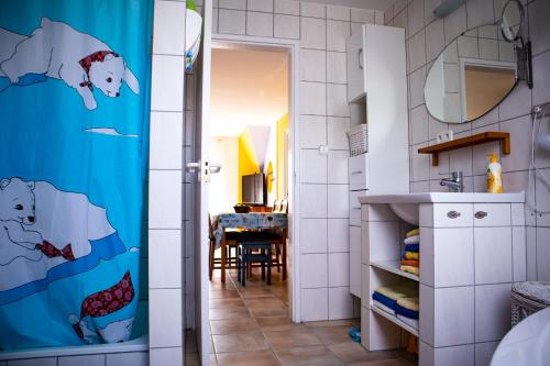 Koupelna v ubytování Nefelejcs Apartmanház
