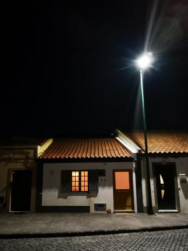 Το κτήριο όπου στεγάζεται  η παραθεριστική κατοικία