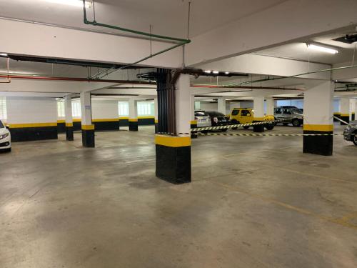 Gimnasio o equipo deportivo en Flat Vip 5 Estrelas Granja Vianna Luxuoso e Sofisticado Alto Padrão Animália Park!