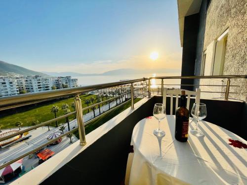 Jico Travel - Erjon Apartments