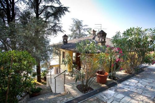 Zdjęcie z galerii obiektu Villa VISTA LAGO w mieście Torri del Benaco