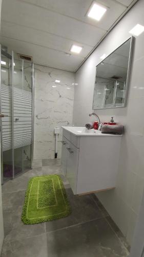 חדר רחצה ב-Lev Eilat VIP 2
