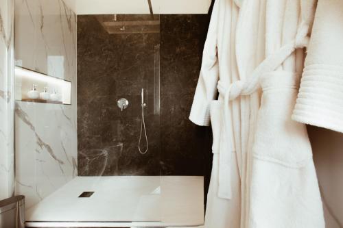 Ένα μπάνιο στο Bellavista B&B di Charme