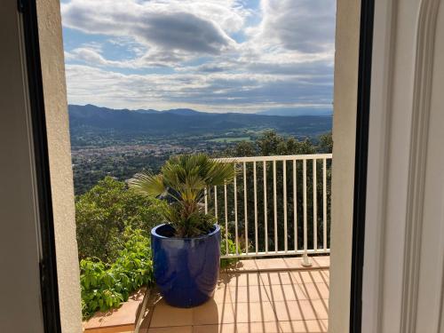 Villa Gardenia mit Pool und traumhaftem Meerblick, Santa ...