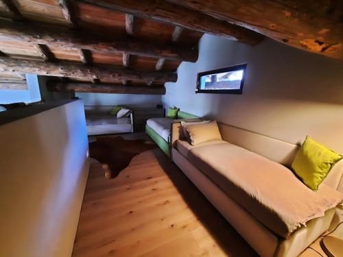 Televiisor ja/või meelelahutuskeskus majutusasutuses Chalet Ca d'Martin