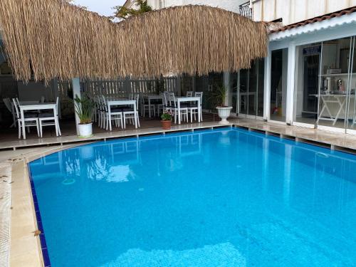Πισίνα στο ή κοντά στο Alacati Eldoris Butik Hotel