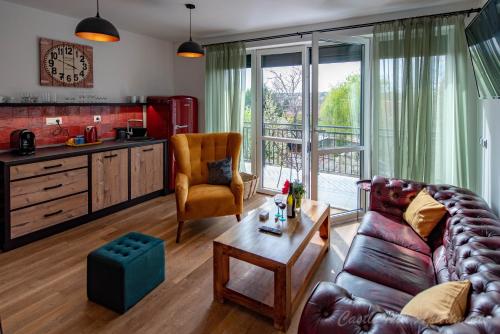 A seating area at Eger Castle Hill Premium Apartments