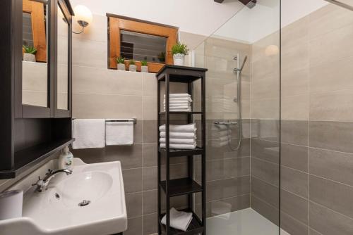 Kúpeľňa v ubytovaní Apartments Fijan