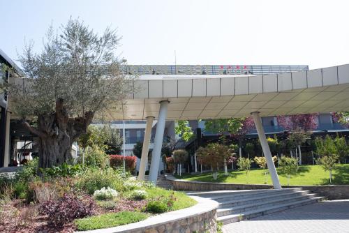 Zahrada ubytování Royal East Resort