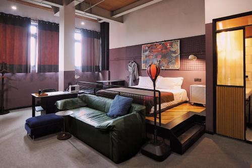 Posezení v ubytování URSIDE Hotel Shanghai The Bund