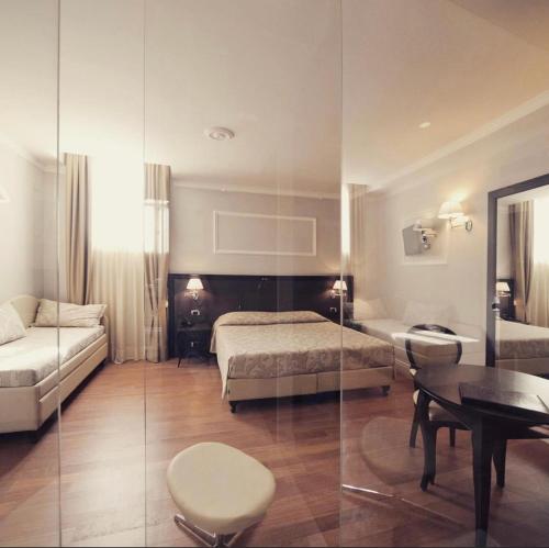 Gallery image of Hotel Lombardia in Florence