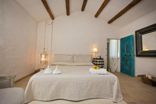 Ένα ή περισσότερα κρεβάτια σε δωμάτιο στο Casa Angela 6, Emma Villas