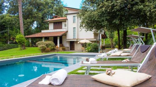 VILLA LA MERIDIANA 8&1, Emma Villas