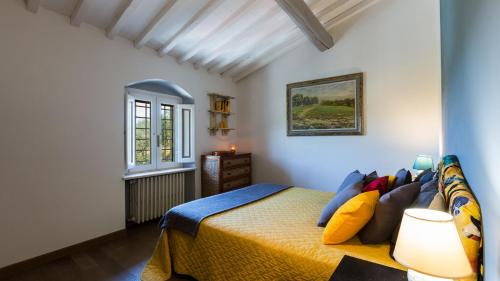 Ένα ή περισσότερα κρεβάτια σε δωμάτιο στο VILLA SISSI 10&2, Emma Villas