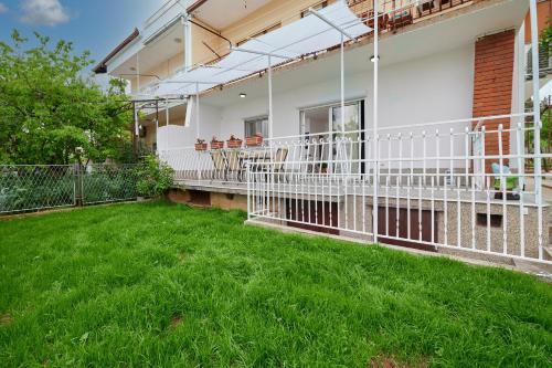 New 4* apartman Zoa in Trogir
