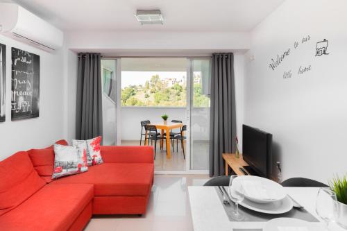 DANA II Eurogolf, vistas, wifi, piscina y parking