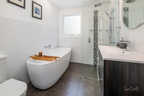 Moruya Holiday House tesisinde bir banyo