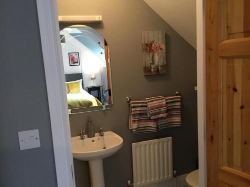 Ein Badezimmer in der Unterkunft Knockaguilla House Bed & Breakfast