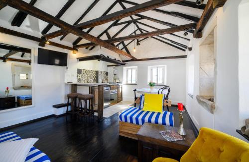 Swan Adriatic Apartment & Room