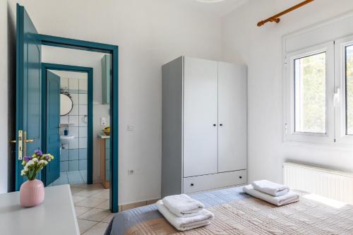 Lithos Apartments