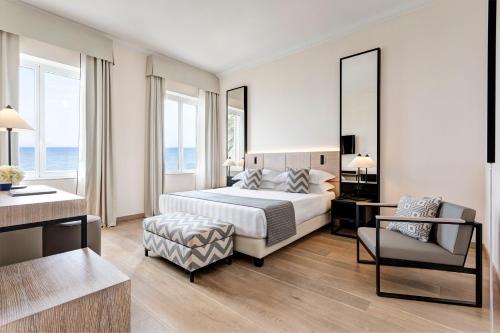 Katil atau katil-katil dalam bilik di Grand Hotel Arenzano