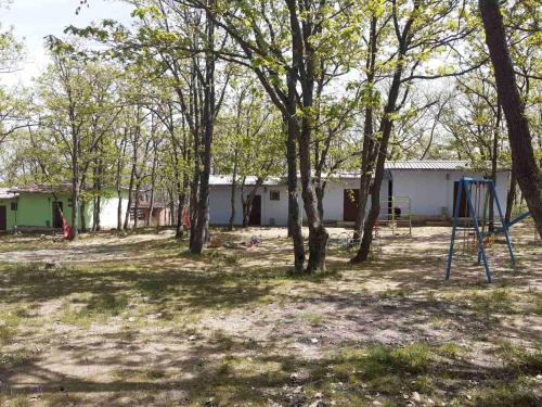 Billede fra billedgalleriet på Бунгала Дъбрава i Shkorpilovtsi